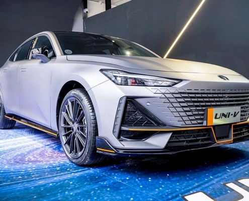 138 188PS Máxima potencia caja de cambios automática Mini SUV para Chang'an Uni-K Vehículo de gasolina