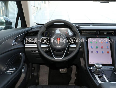 Hongqi H5 1.5t de rendimiento de 7 velocidades de doble embrague sedán de tamaño medio con 8 velocidades en blanco