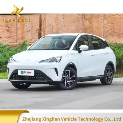 Actualice su paseo Neta Nezha Aya 2023 Popular SUV pequeño con 318 km de alcance