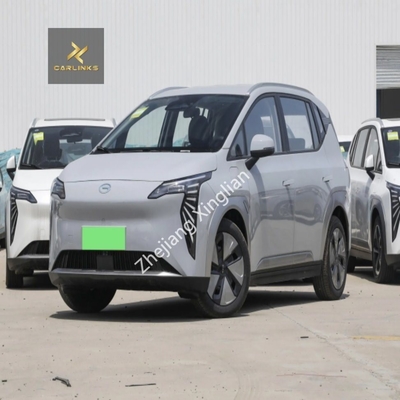 Stock GAC Aion Y Plus EV Car 4 ruedas coche eléctrico con motores eléctricos puros 204HP