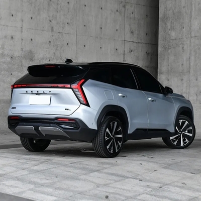 Solicitud personalizada 2024 Geely Boyue L 5 asientos SUV para adultos Gasolina personalización