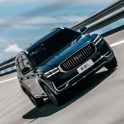 Combustible eléctrico 2023 Geely Monjaro Xingyue L Vehículos de gasolina 2.0t 5 asientos SUV compacto