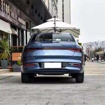 Vehículo eléctrico híbrido de tipo líder Qin Plus Dm-I 2024 Champion Classic Edition 55km