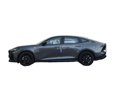 Cambiar un UNI-V 2.0 T 4 Wd Auto Gas Vehicle Gas Car EV Car en las especificaciones de neumáticos 330kw