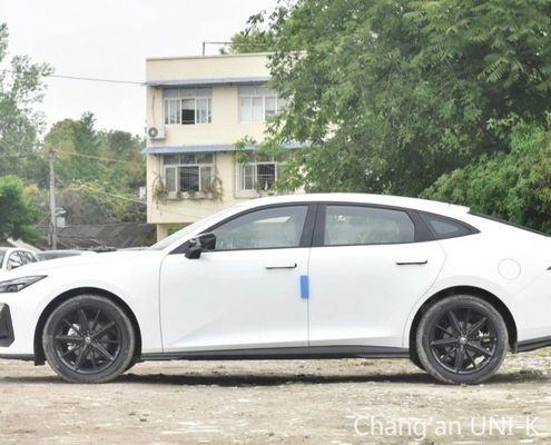 Chang lanzó un Uni-K Idd, un coche híbrido chino con 180 tipos de energía y una vida útil de 1 año.