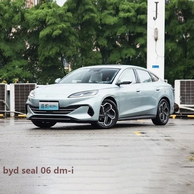 80 km Nuevo lanzamiento 2024 Byd Seals 06 Dm-I Vehículos energéticos Tamaño de neumático 225/50 R18 asientos 5