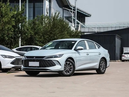 2024 Byd Qin L Dm-I Largo alcance 80 km 120 km híbrido enchufable Kilometraje completo 2100 Km Vehículo energético Auto EV Tiempo de carga 3,42 Horas