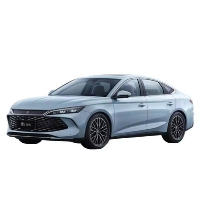 Byd Qinl Dm-I 1.5t Vehículo eléctrico de gasolina Phev Modelo de tamaño medio Sistema de frenado hidráulico