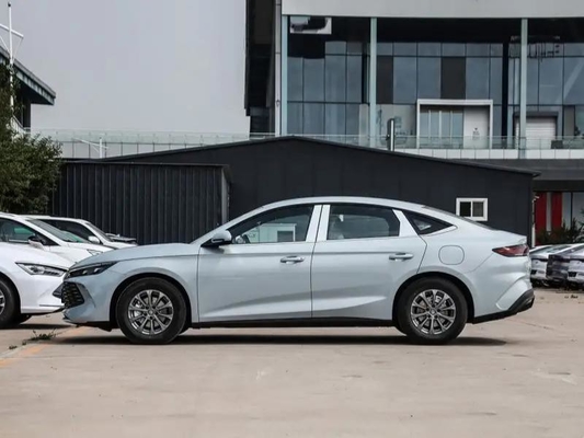 Vidrio trasero eléctrico BYD Qin L El primero de la 5a generación de DM Technology Sedan