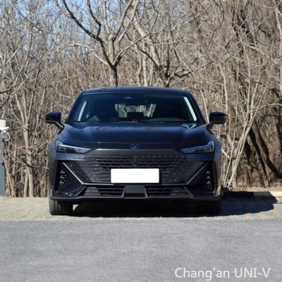 Chang'an Uni-V Automóvil 2.0-2.6L Desplazamiento Dirección izquierda Changan Coches de gasolina