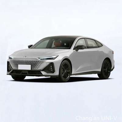 Chang'an Uni-V Automóvil 2.0-2.6L Desplazamiento Dirección izquierda Changan Coches de gasolina