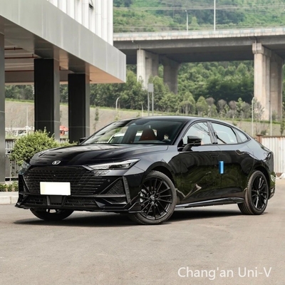 Chang lanza un vehículo eléctrico Uni-V con 5 asientos y sistema eléctrico inteligente