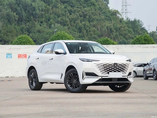 2024 Changan Uni-V sedán de 2,0 t con potencia máxima 245/45 R20 y kilometraje ≤10000 km