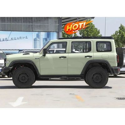 Changcheng Tank 300 2024 2.0t Conqueror asientos de coche 5 y sistema de transmisión automática
