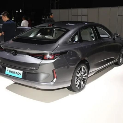 Velocidad máxima Km/h 185 Sistema de frenado electromagnético Chang'an Qiyuan A05 2024 Edición baja