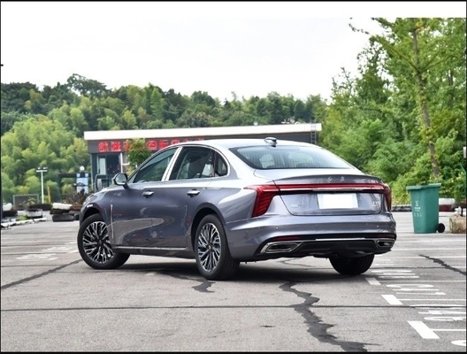 Sedán Hongqi H5 Car 2024 1.5t DCT Edición Zhilian Qiyue para una experiencia de conducción fluida