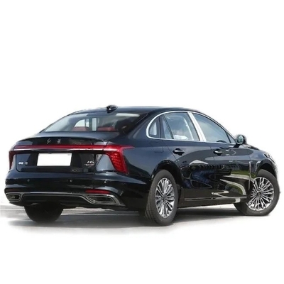 Hongqi H5 Sedan de cuatro puertas y cinco asientos con velocidad máxima de 230 km/h y caja de cambios automática