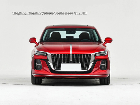 Certificado ISO14001 y cilindrada de 1.6-2.0L El aceite de combustible Hongqi H5 Sedan de 4 ruedas