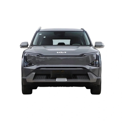 Kia EV5 2023 Vehículo eléctrico puro de energía renovable azul con una vida útil ≤ 1 año