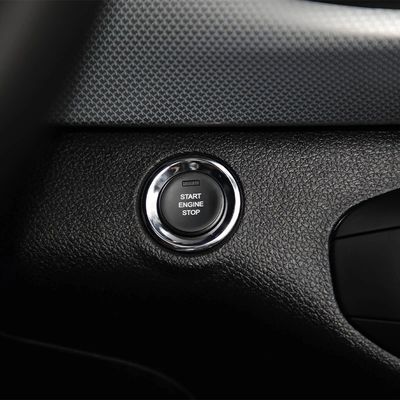 2022 2023 FAW Hongqi H9 Coche de lujo híbrido Coche híbrido con 2,0 t de ahorro de combustible y distancia entre ejes de 2920 mm