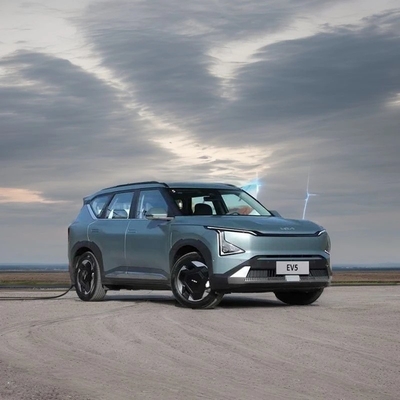 Tipo de energía KIA EV5 eléctrico puro Coche de 5 asientos SUV de lujo 530km Rango 231HP Auto Gris