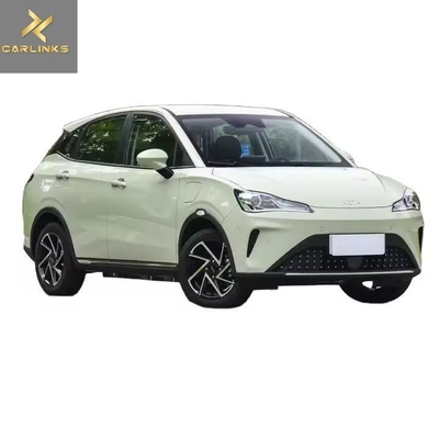 Made Neta Aya Mini EV 2023 Vehículo eléctrico con cargador de EV gratuito y distancia entre ruedas de 2420 mm