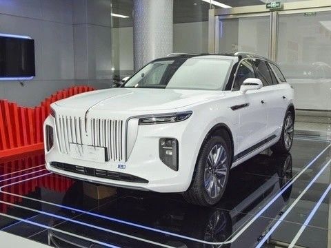Modelo de carrocería Sedán Hongqi E-HS9 o automóvil eléctrico de lujo chino usado con motor 4WD