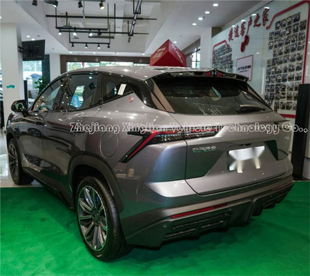 SUV Jietu X70 Plus Dasheng 1.5t 2.0t Coche de gasolina 5 asientos y 7 asientos con bajo kilometraje