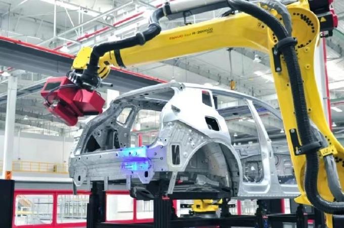 China′s New EV Car Byd Pure Electric Supercar Yangwang U9 Four-Wheel Drive Supercar 2.36 Seconds to 100 Km