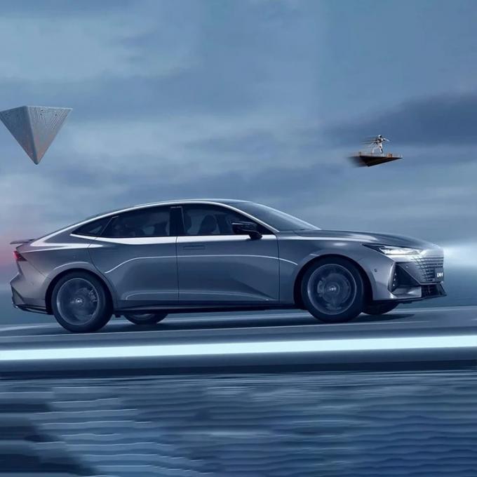 Chang′an Uni-V Car Gasoline Car Mini Car Micro SUV Mini Bus