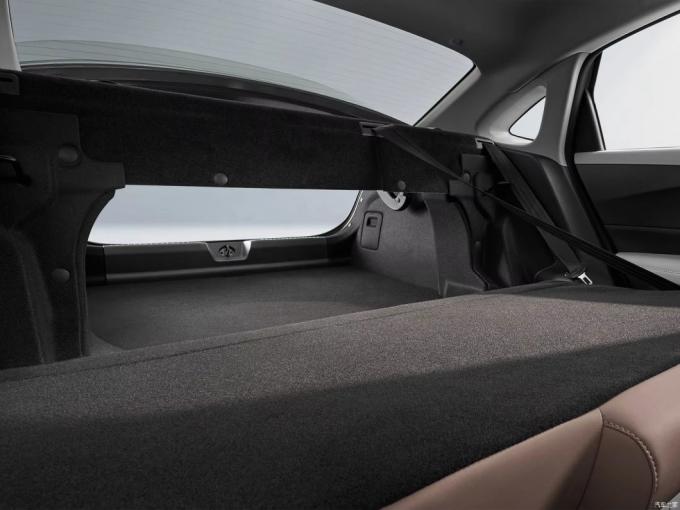 High Quality Good Price Hybrid Electric Car Latest Model Chang′an Qiyuan A05 Large Sedan Air Plug-in Hybrid EV  Car