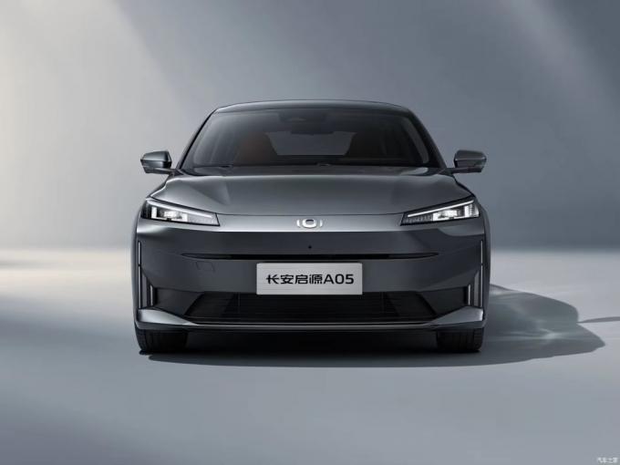 New 2024 Model Changan Qiyuan A05 Cheap EV Car Chang′an Hybrid Plug in New Energy Vehicle for Sale