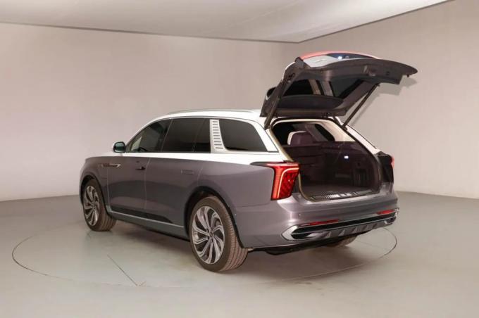 2023 Hongqi E-HS9 China′s EV Top 660km Limousine Oversize High-Performance E-Qms